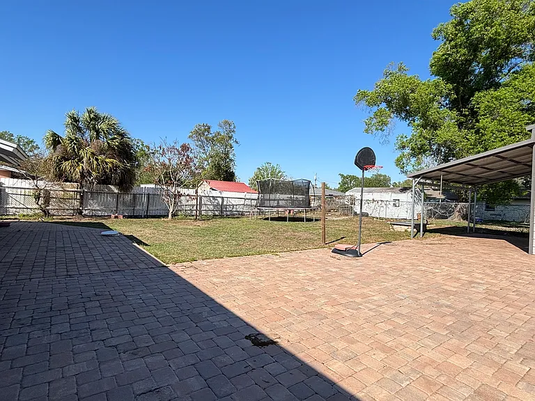 1150 Luke Ave — Photo 19