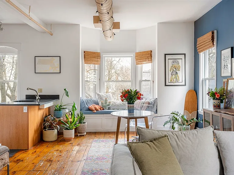 10 Cottage St #2 — Photo 6