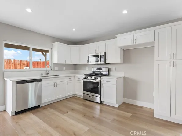 44014 Raysack Ave, Lancaster, CA 93535