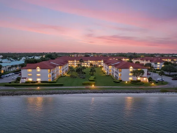 110 Half Moon Circle #D1, Hypoluxo, FL 33462