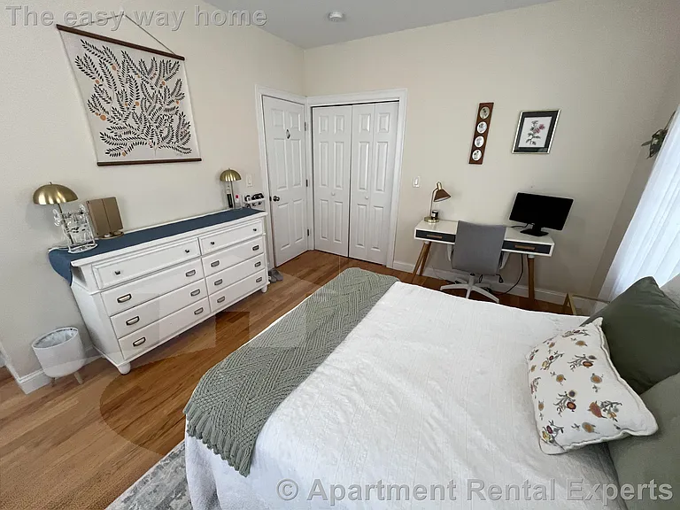 14 Flint St — Photo 16