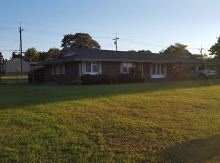 601 Warren Rd, Henryetta, OK 74437