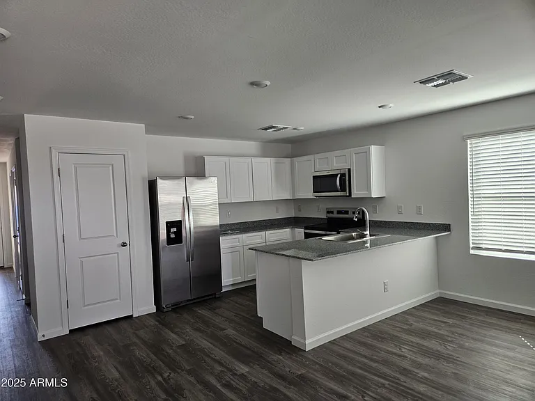 14735 S Amado Blvd — Photo 6