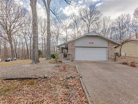 2nd image of 6 Amesbury Dr