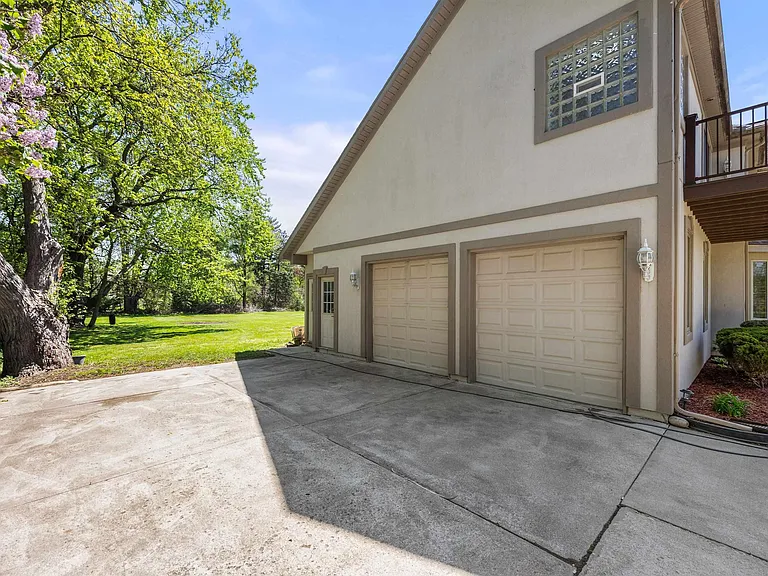 3129 Bendelow Rd — Photo 36