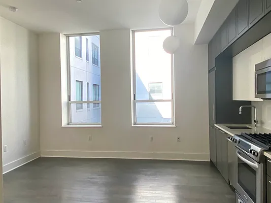 Rented by RELO REDAC INC. | media 11