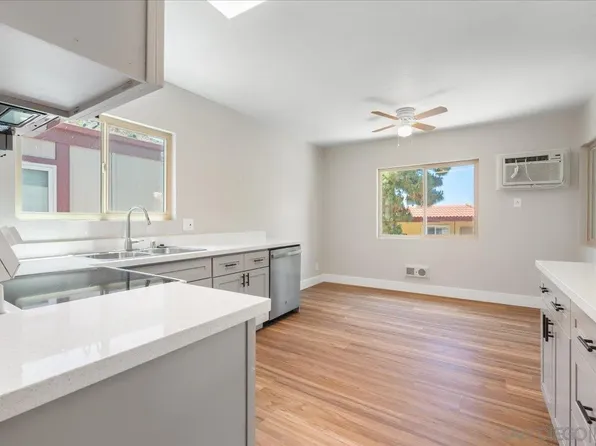 5473 Adobe Falls Rd Unit 9, San Diego, CA 92120