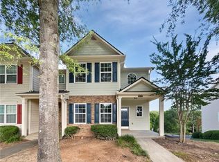 2438 Suwanee Pointe Dr, Lawrenceville, GA 30043