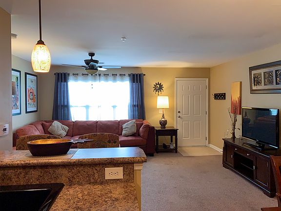 5th image of 4421 Jay Bird Cir Unit 102