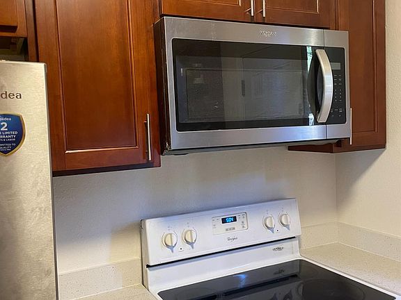 5th image of 2065 Olivera Rd APT D