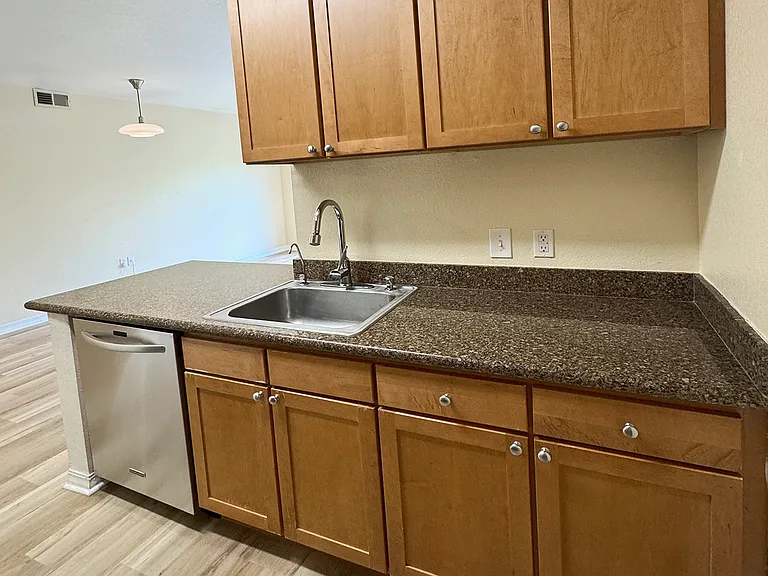 1623 Saint Paul St #405 — Photo 10