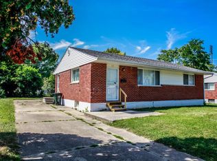 17 Whispering Dr, Dayton, OH