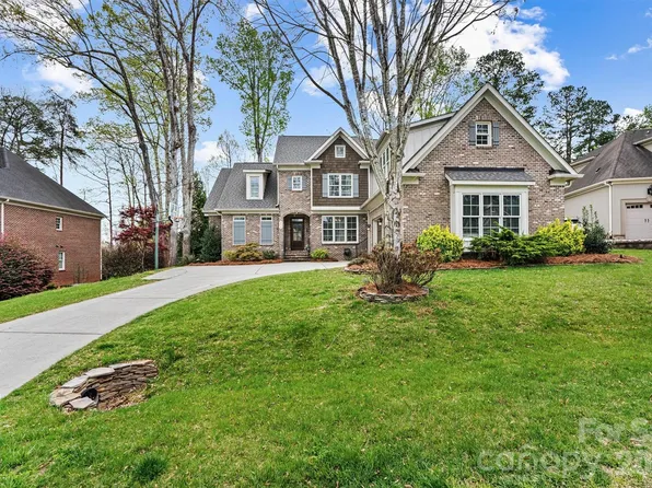 224 Birdie Dr, Stanley, NC 28164