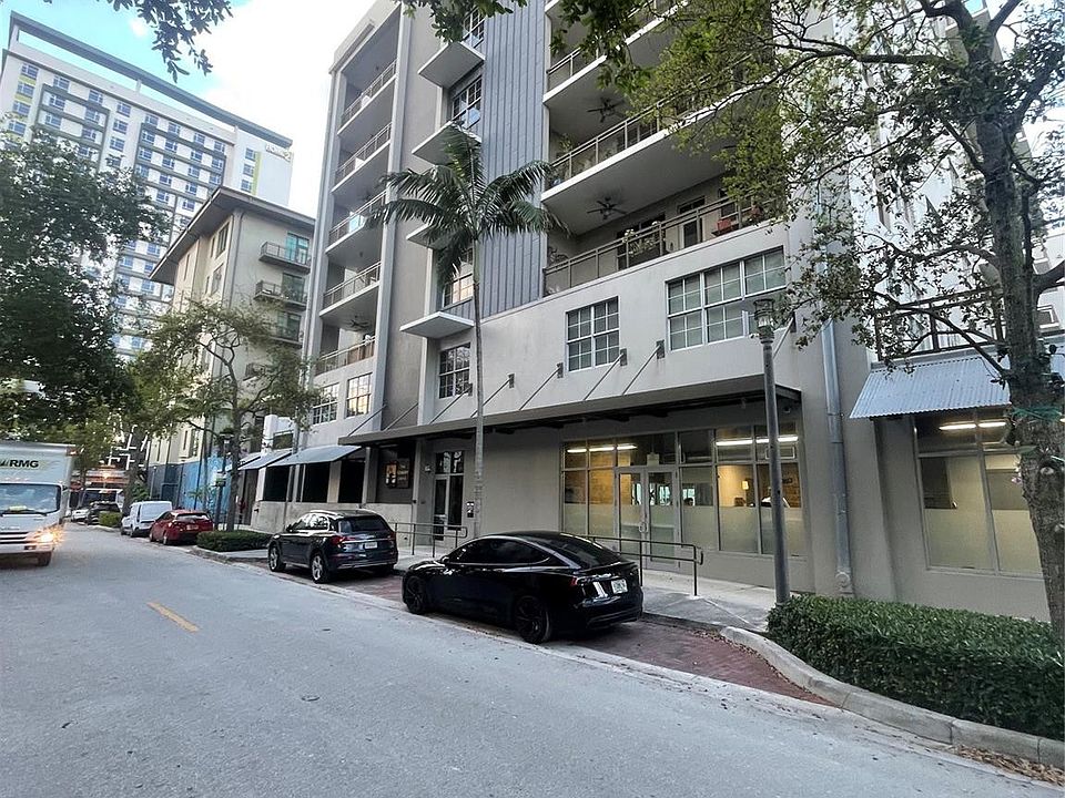 1st image of 411 NW 1st Avenue #404