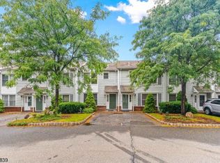 11 Woods Edge Rd #111, Rockaway, NJ 07866