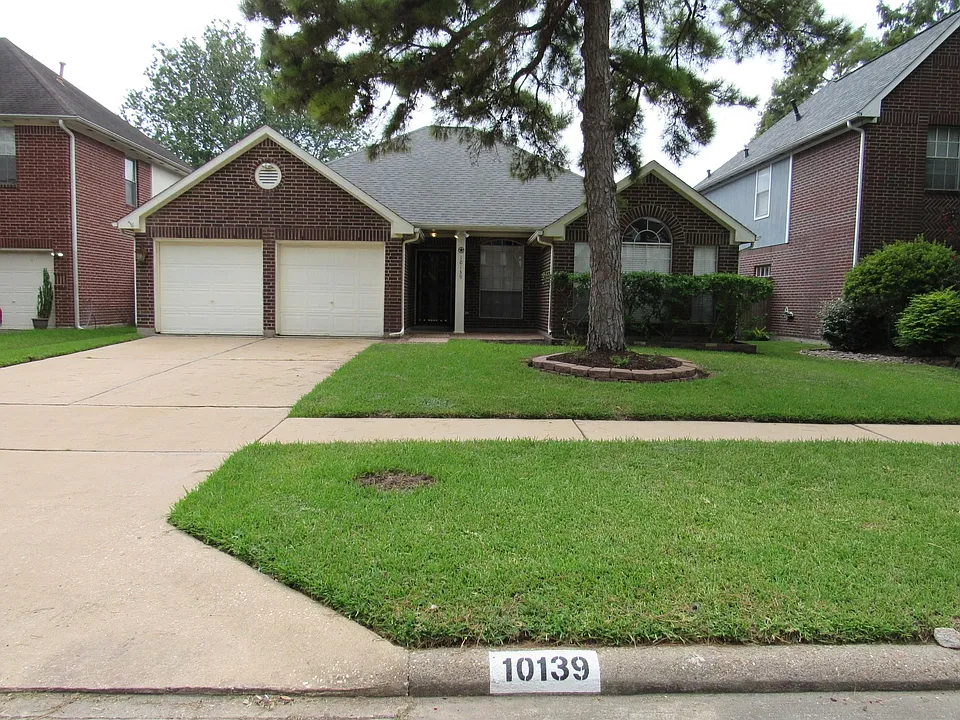 10139 Cedaredge Dr