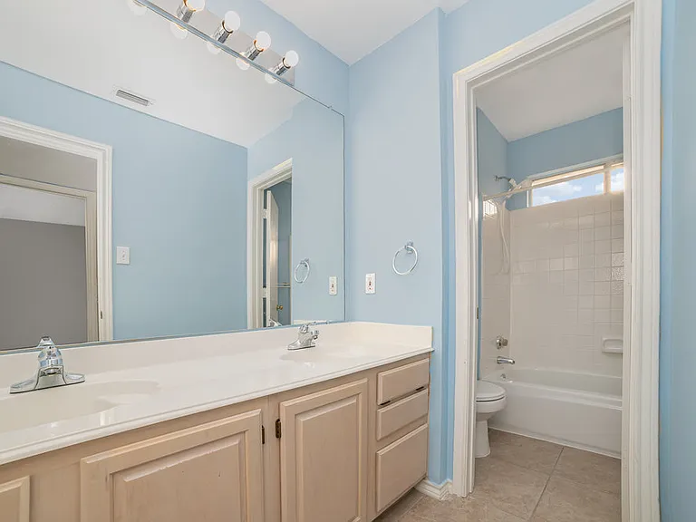 1908 Wood Crest Dr — Photo 21