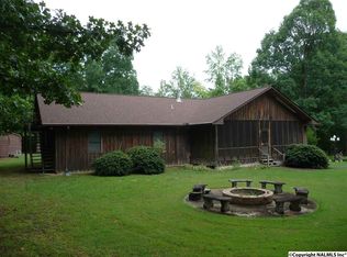 58 Sunset Ave, Mentone, AL 35984