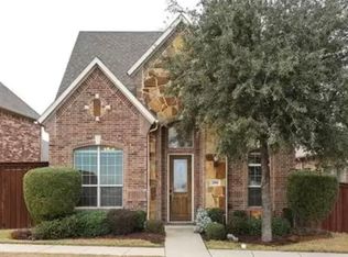 201 Carrington Ln, Lewisville, TX 75067