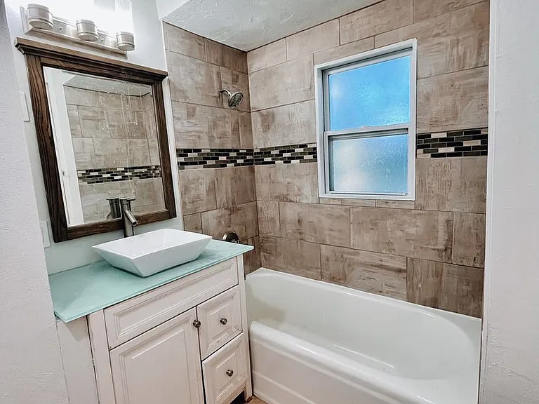 4106 W Arch St — Photo 14