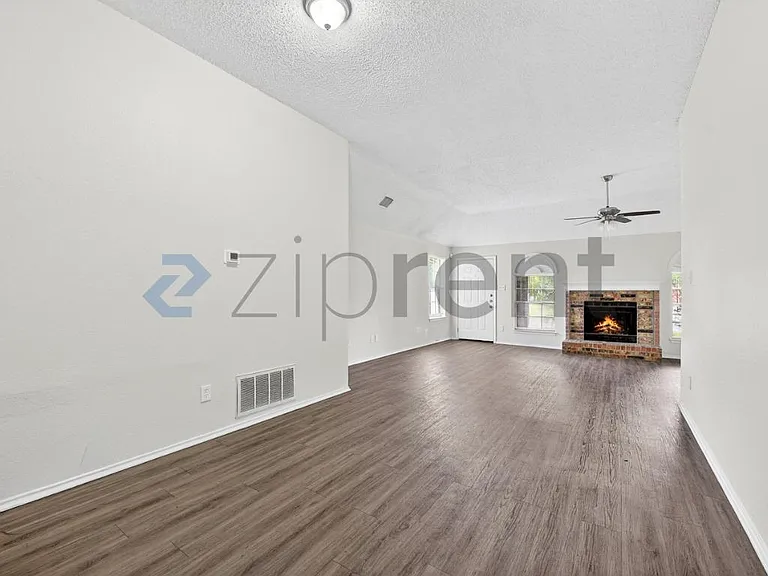 6117 Ivy Glen Dr — Photo 6