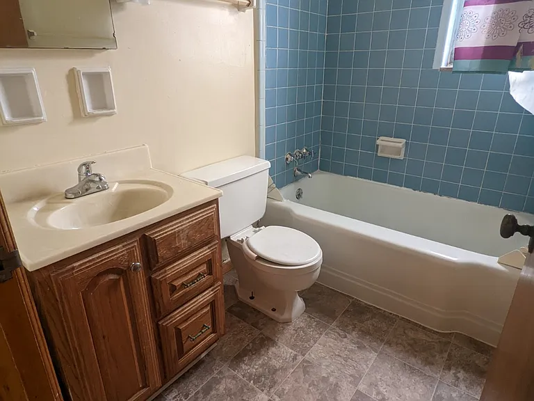 93 Village Dr #D — Photo 6
