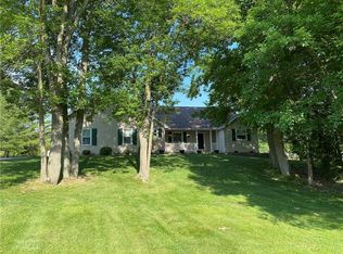 2806 4th St, Charleston, IL 61920