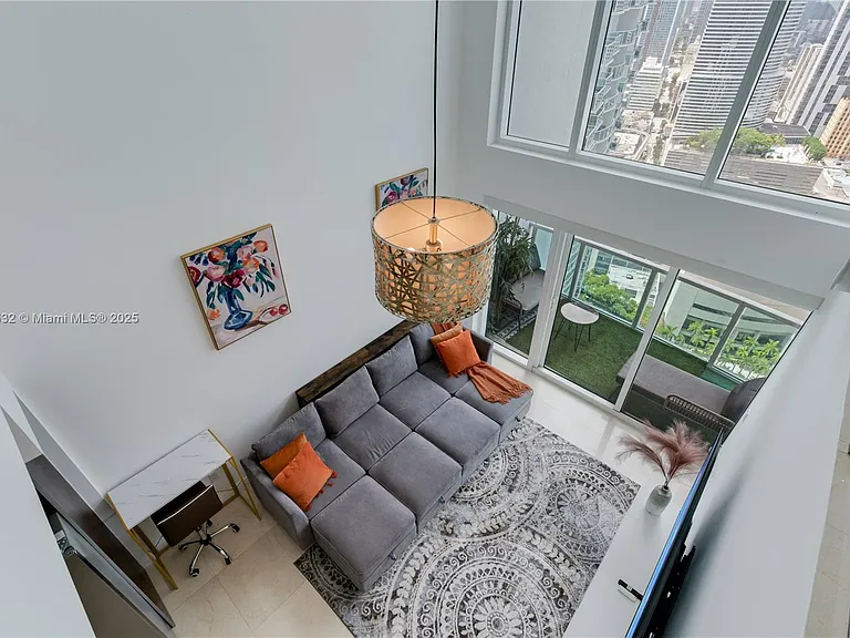 41 SE 5th St #2107 — Photo 4