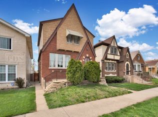 3630 Harvey Ave, Berwyn, IL 60402