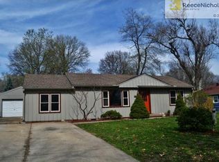 8006 W 89th St, Overland Park, KS 66212