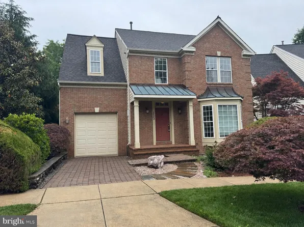 113 Summer Walk Dr, Gaithersburg, MD 20878
