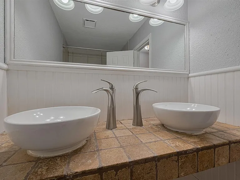3610 Bee Bayou Ln — Photo 21
