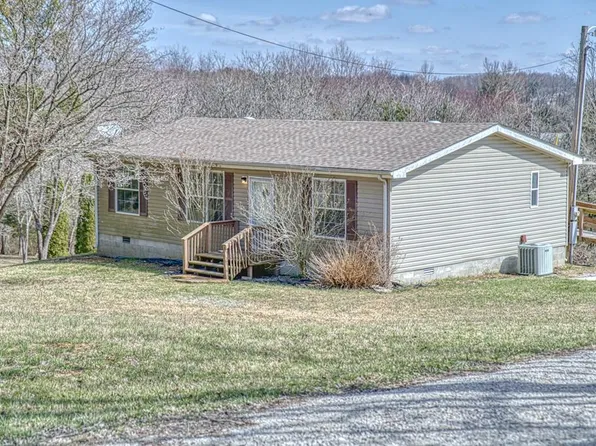 2077 Dyer Long Rd, Cookeville, TN 38501