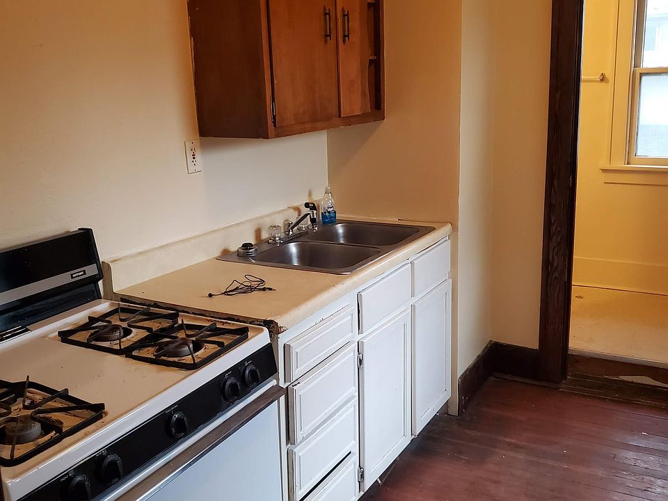 409 South Prairie Avenue 409 S Prairie Ave Sioux Falls SD Zillow