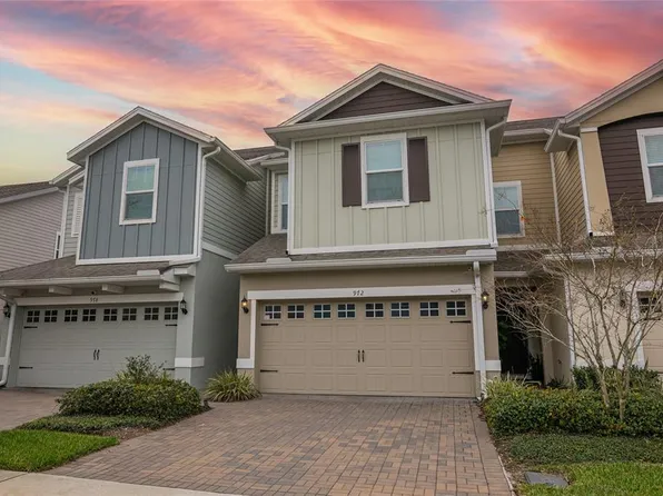 972 E 10TH STREET, APOPKA, FL 32703