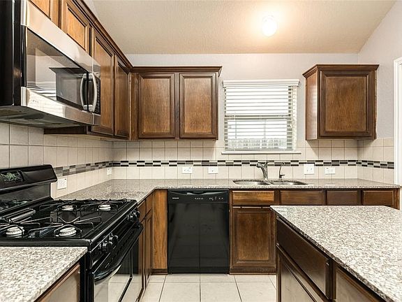 GRANITE COUNTER TOPS