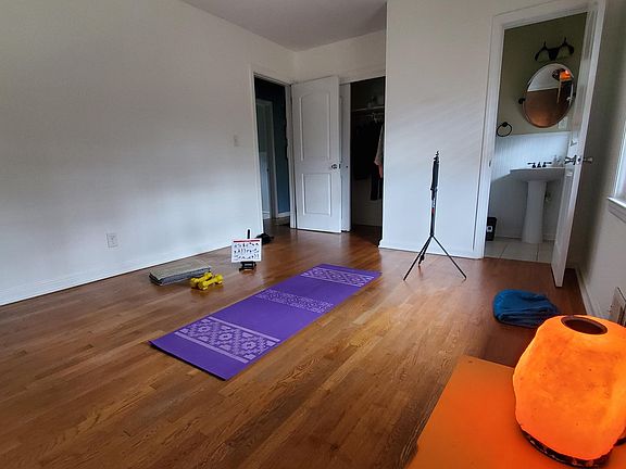 Here is the master room for rent with half-bath.