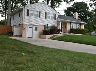 5214 Light St, Springfield, VA 22151