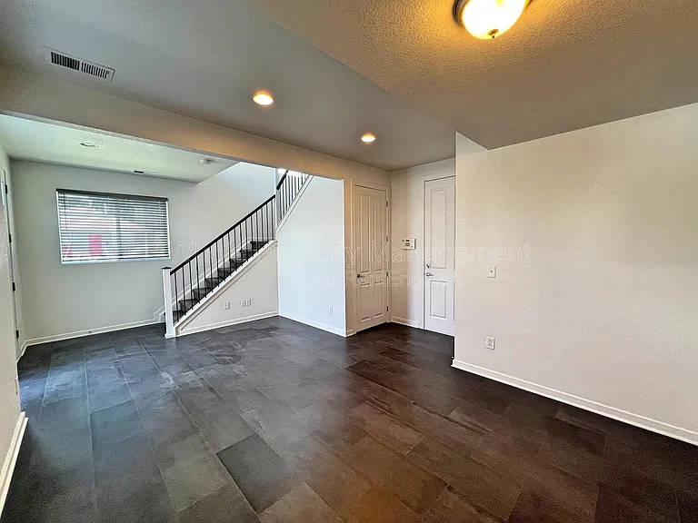2488 Decatur St — Photo 27
