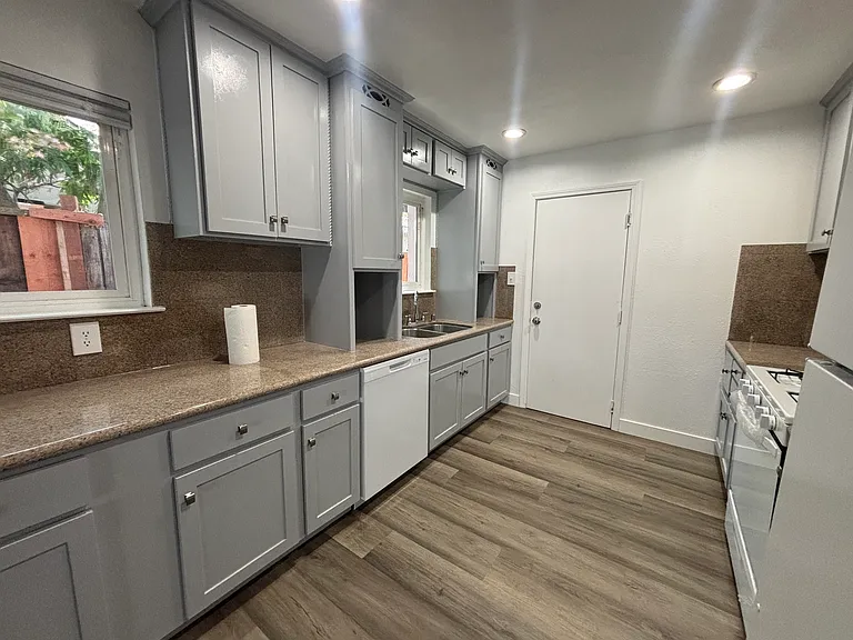 2717 Entrada Cir — Photo 4