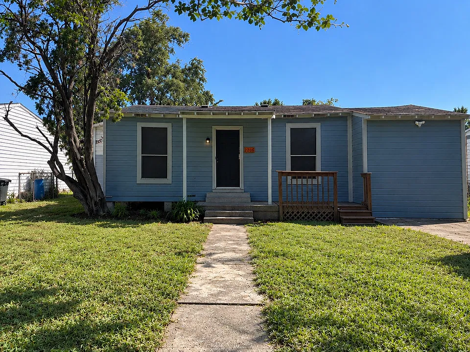3933 Leigh Dr