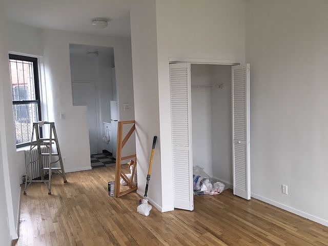 1st image of 315 E 9th St APT 6FW