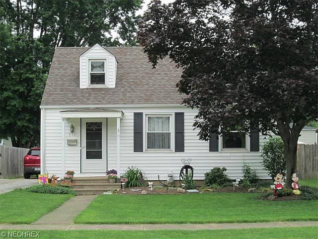 1st image of 771 Warwick Dr
