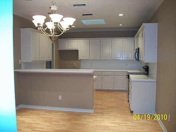 5th image of 531 Oakridge Dr