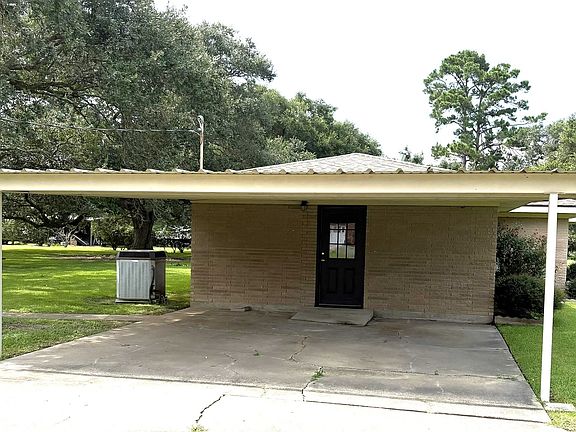 2nd image of 2607 E Academy Ave