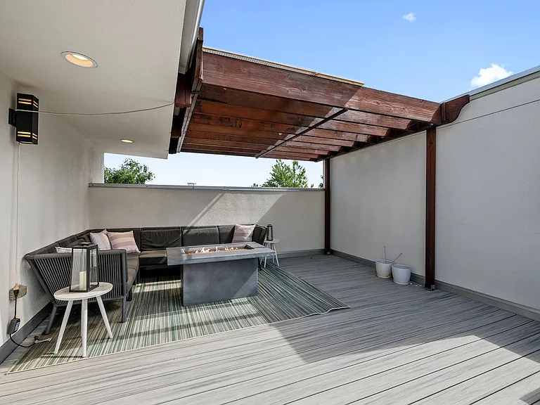 3139 Vallejo St — Photo 23