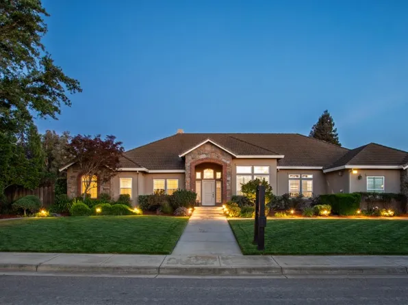 1960 Pear Dr, Morgan Hill, CA 95037