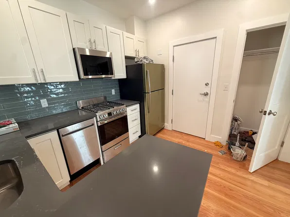 33 Peterborough St, Boston, MA