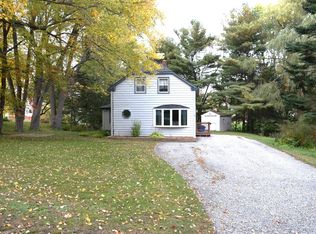 16 Victor St, Lewiston, ME 04240