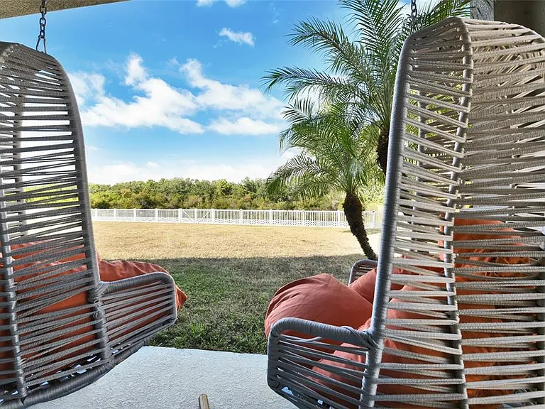 7514 Forest Mere Dr — Photo 31